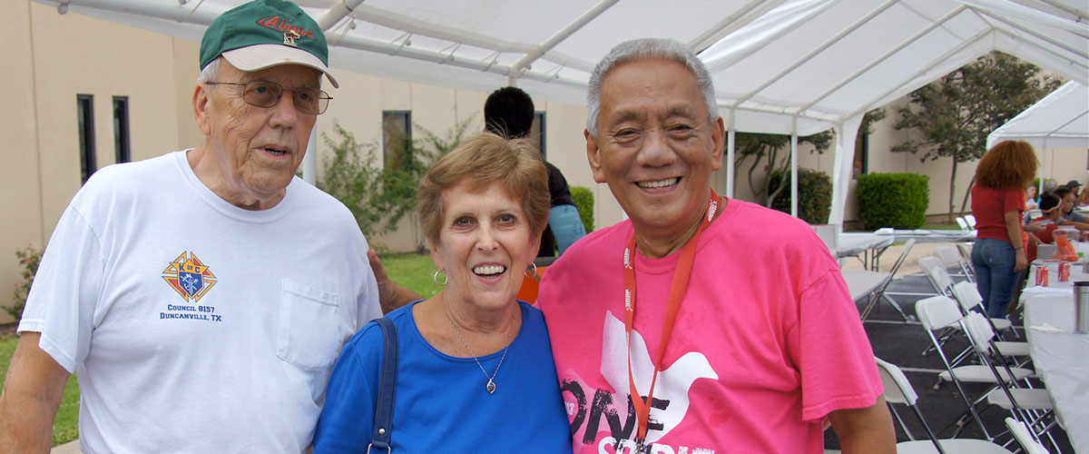 Ed & Betty O'Brien and Mario Tiambeng
